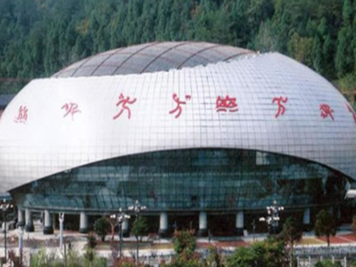 广安体育中心球形网架加工安装